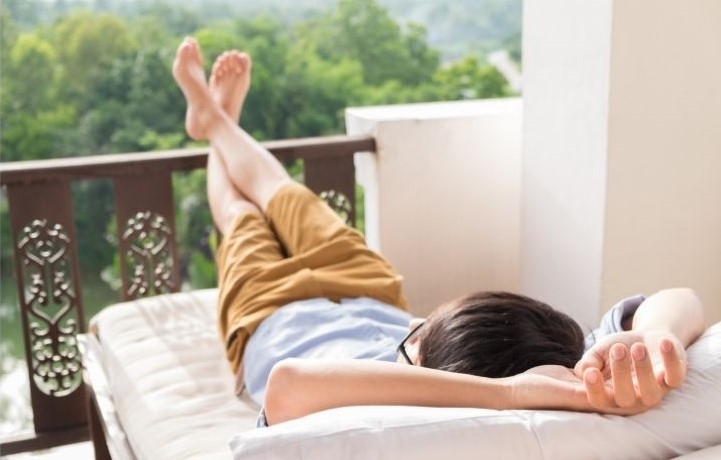 家で楽しむアウトドアリビング ─ バルコニーの使い方